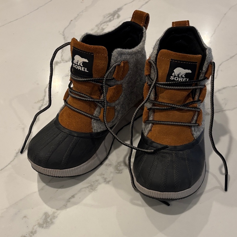 Sorel Kids' Black and Tan Boots